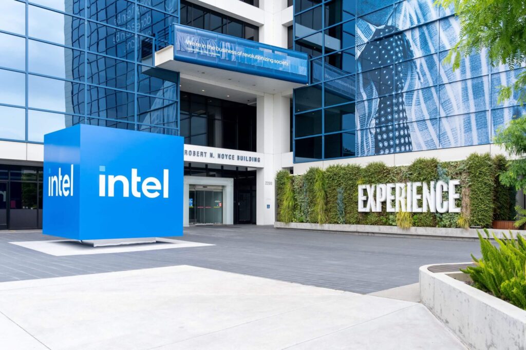 Intel (INTC) Invests $350M in SambaNova After Scrapped $1.6B Acquisition Deal