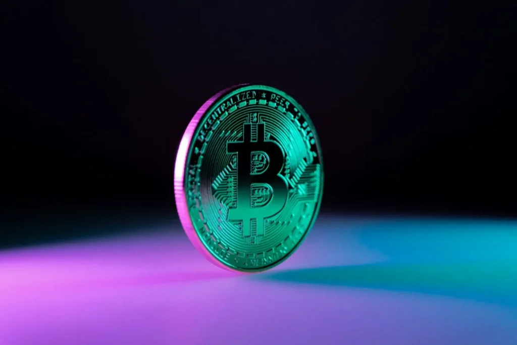 Bitcoin (BTC) Surges Past $73K as ETFs Record $1.1B Three-Day Inflow Streak