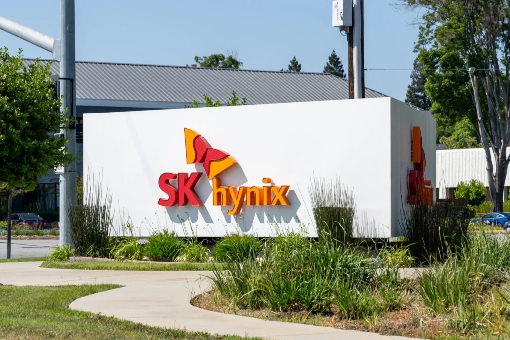 SK Hynix Gains 5% on Confidential SEC Filing for U.S. ADR Listing