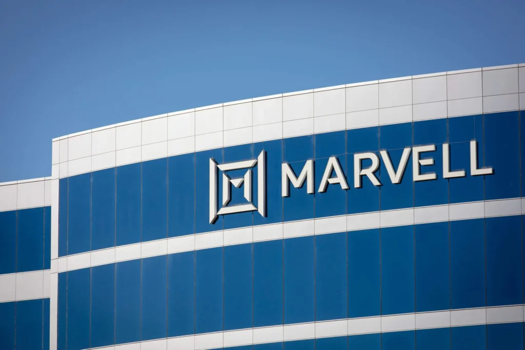 Marvell (MRVL) Surges 22% in Week as Wall Street Eyes $170 Price Target on AI Chip Momentum